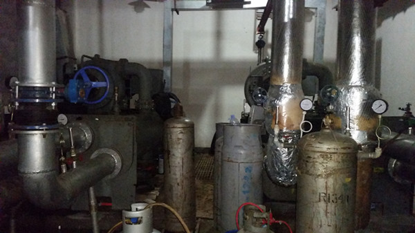 開(kāi)利離心機(jī)維修