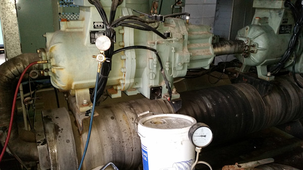 日立主機(jī)保養(yǎng) (2)